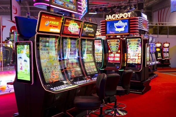 maxbet388 weekly cashback promotion banner